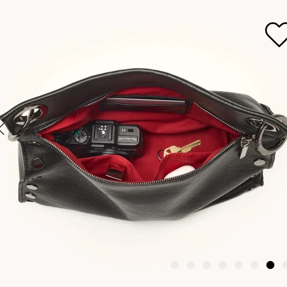 HAMMITT - Picture 4 of 9